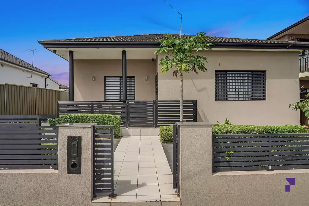 28 North Street, Auburn - Image 1