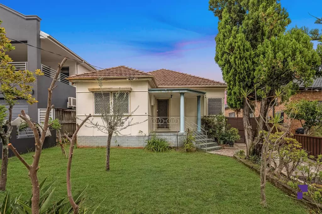 30 Acacia Avenue, Punchbowl - Image 1