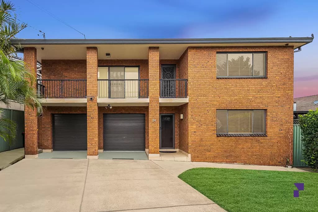 24 Islington Crescent, Greenacre - Image 1