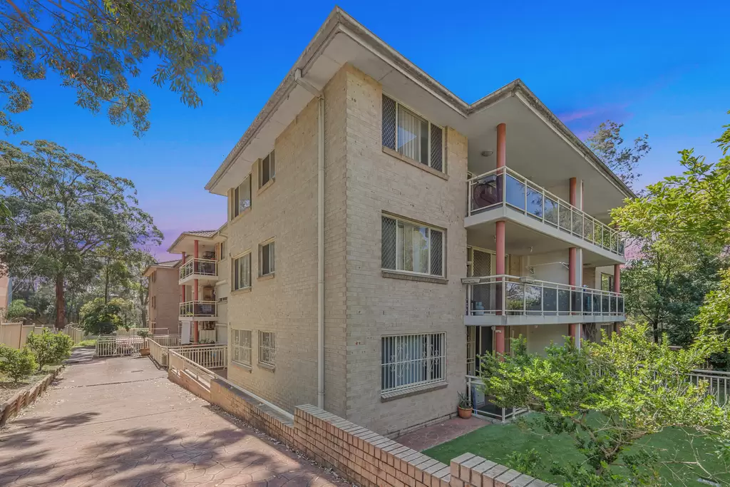 14/12-14 Dellwood Street, Bankstown - Image 1