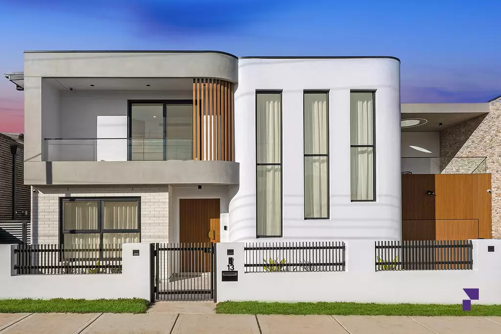 13 Flinders Road, Georges Hall - Image 1