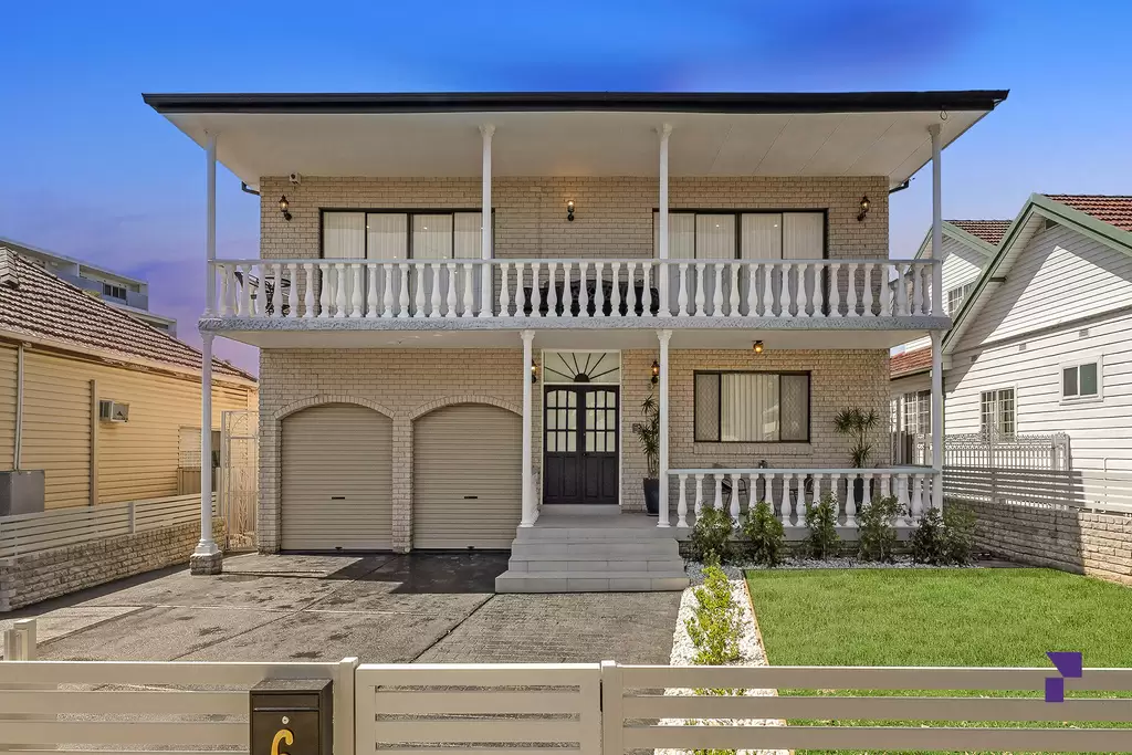 6 Draper Avenue, Roselands - Image 1