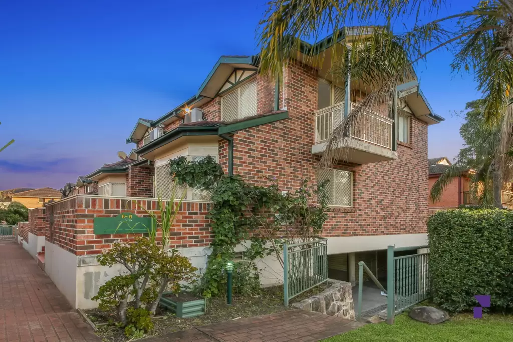1/2-4 Myrtle Road, Bankstown - Image 1
