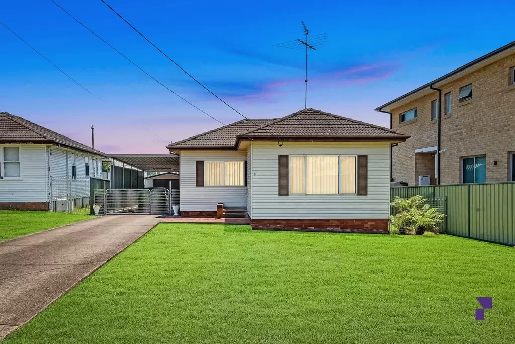 8 Riga Avenue, Greenacre - Image 1