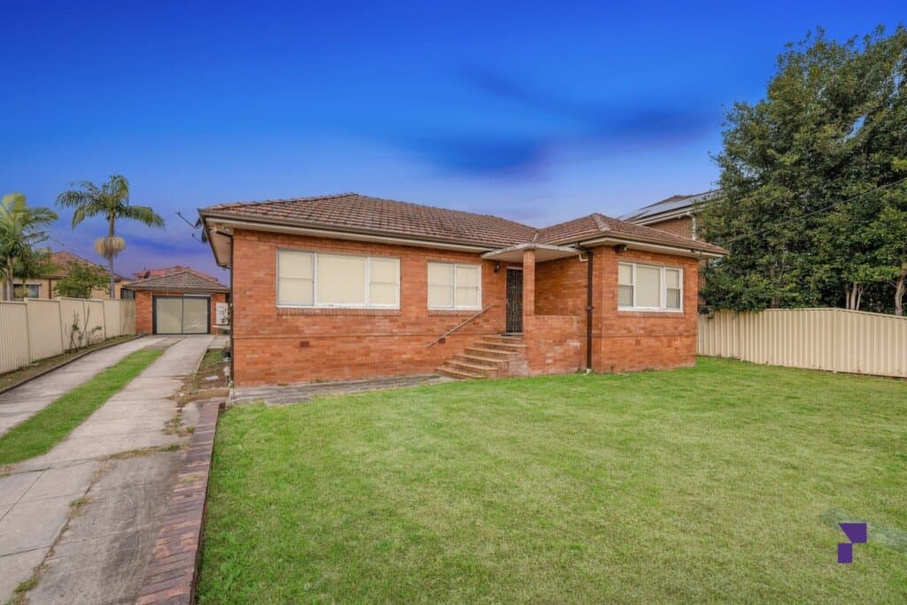 319 Waterloo Road, Greenacre - Image 1