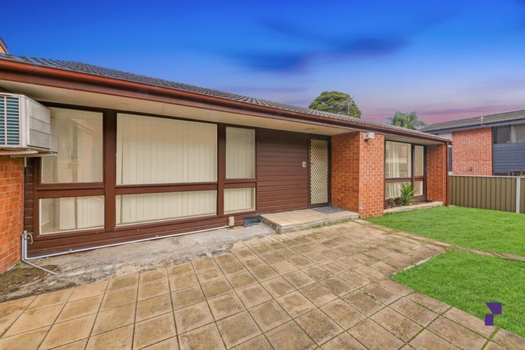 9/8A Chiswick Road, Greenacre - Image 1