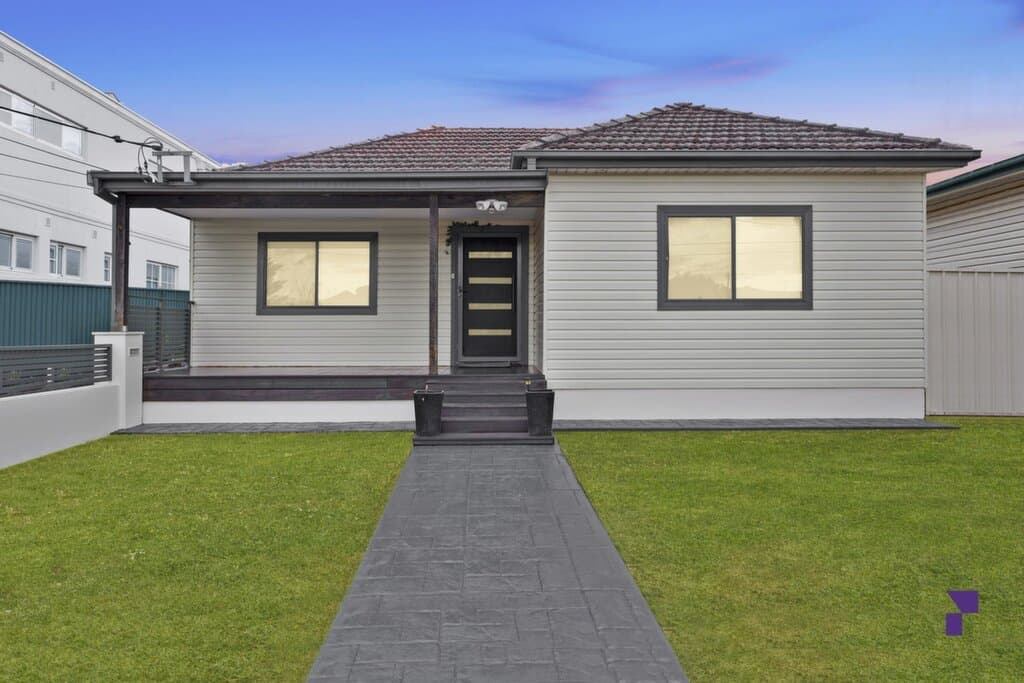 12 Endeavour Road, Georges Hall - Image 1