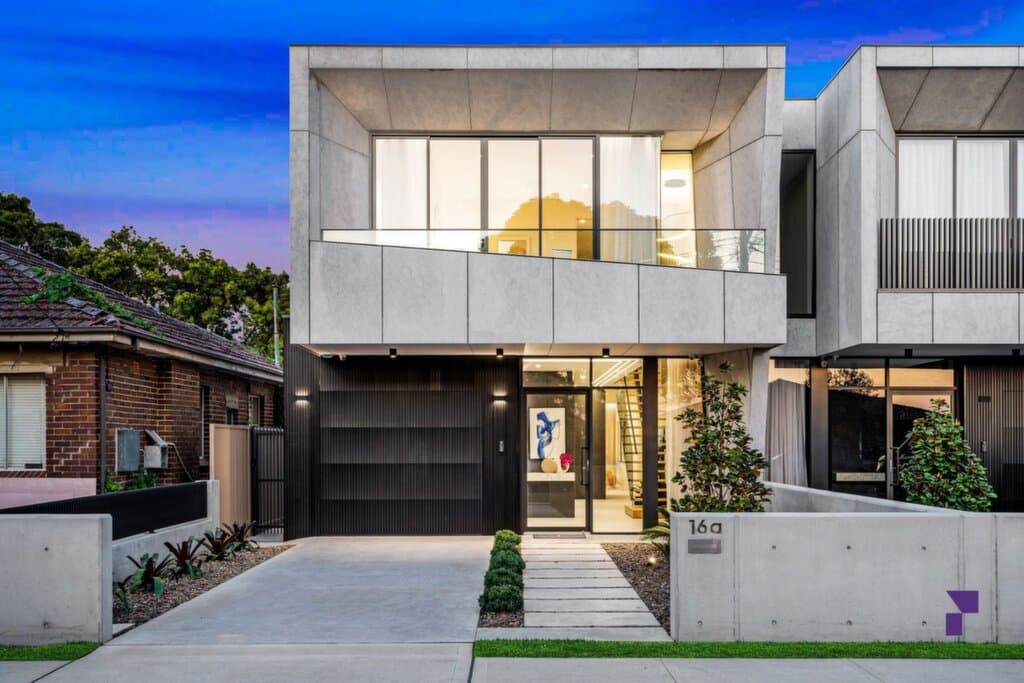 16A Draper Avenue, Roselands - Image 1