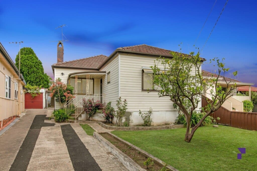 12 Linden Avenue, Punchbowl - Image 1