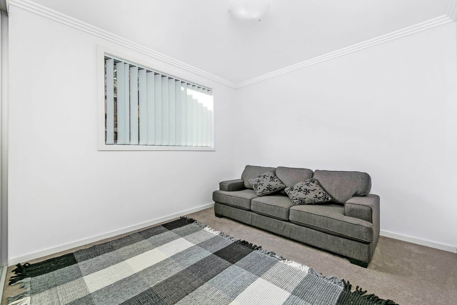 4/12 Ellis Street, Condell Park - Thumbnail 3