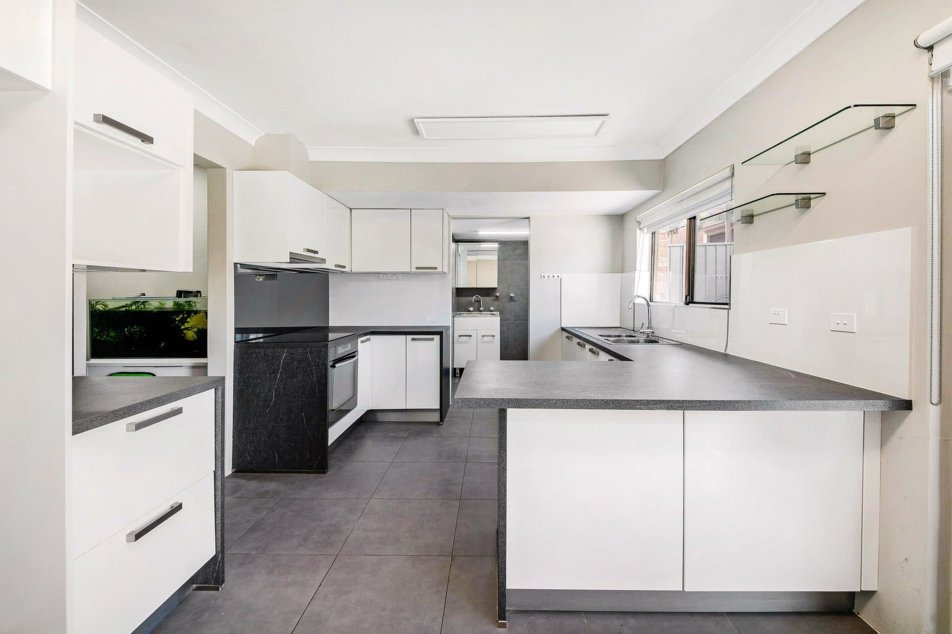 4/209 Old Kent Road, Greenacre - Thumbnail 2