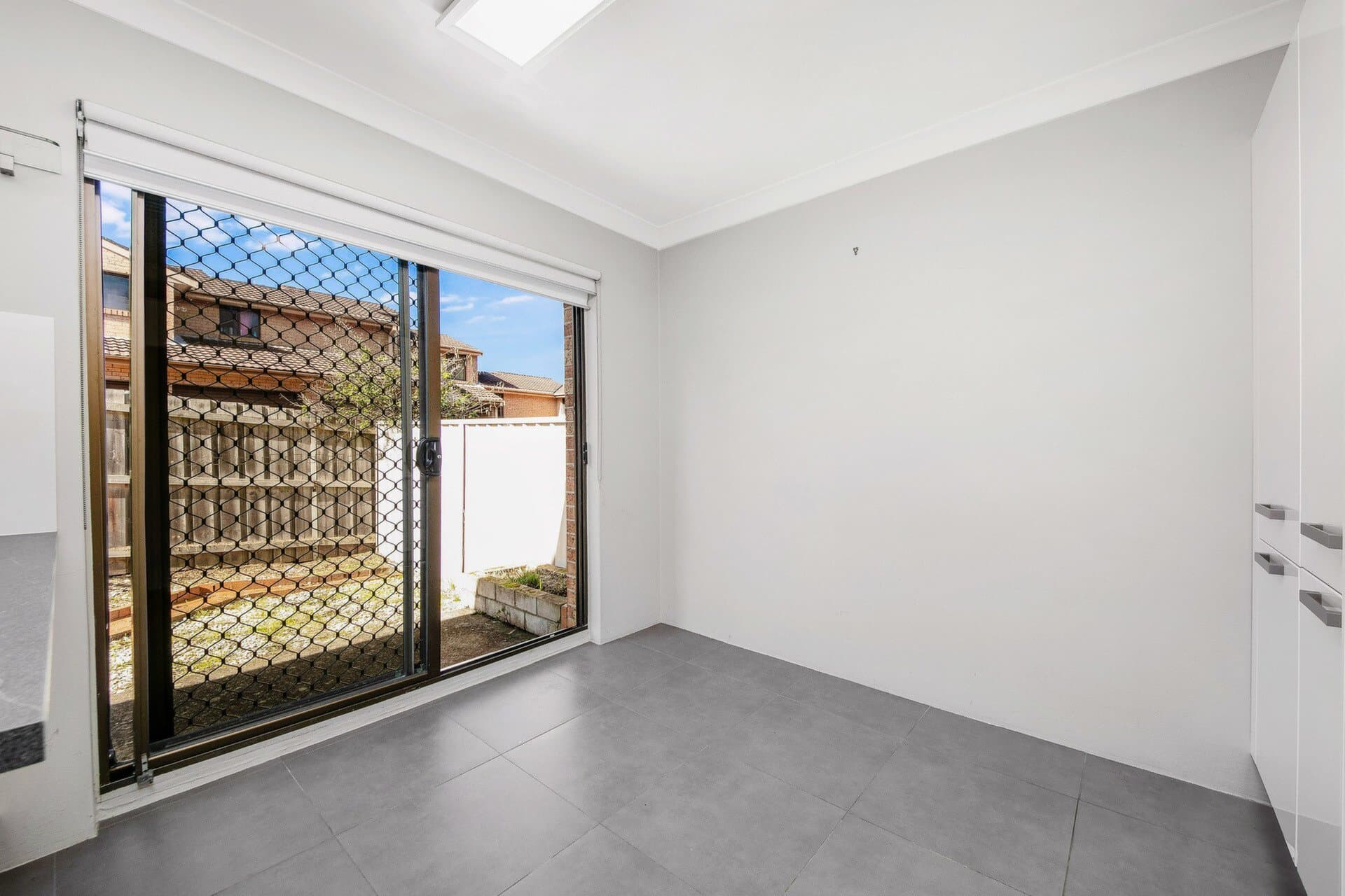 4/209 Old Kent Road, Greenacre - Thumbnail 3