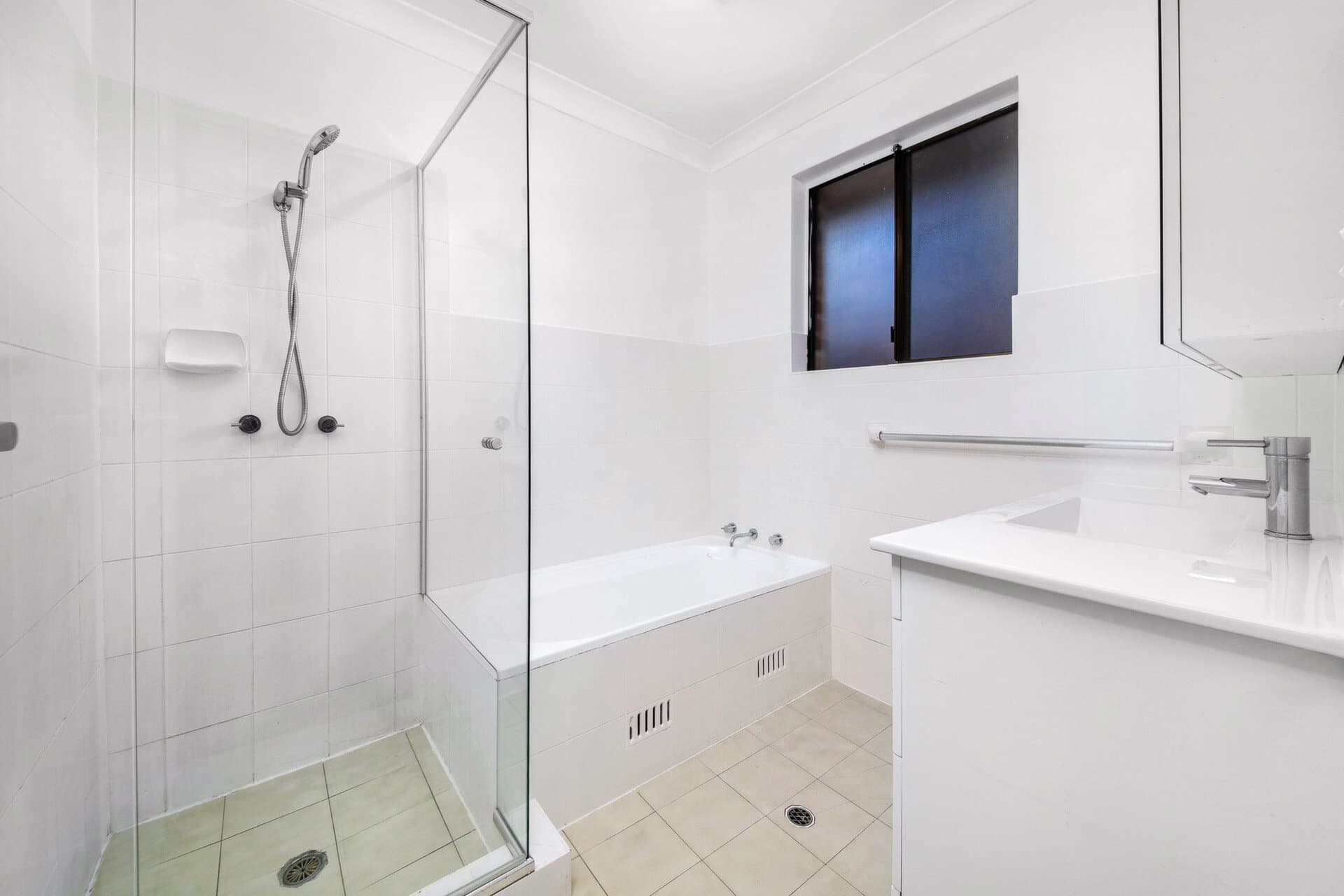 4/209 Old Kent Road, Greenacre - Thumbnail 7