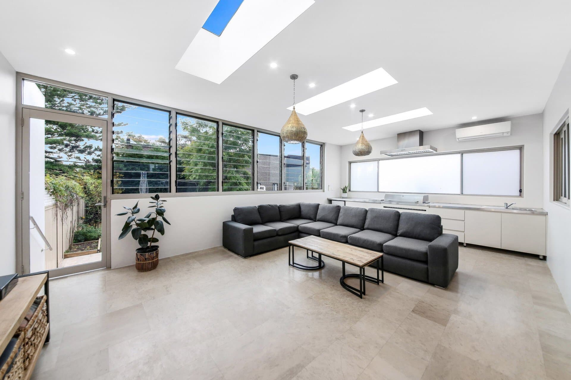 125 Banksia Road, Greenacre - Thumbnail 3