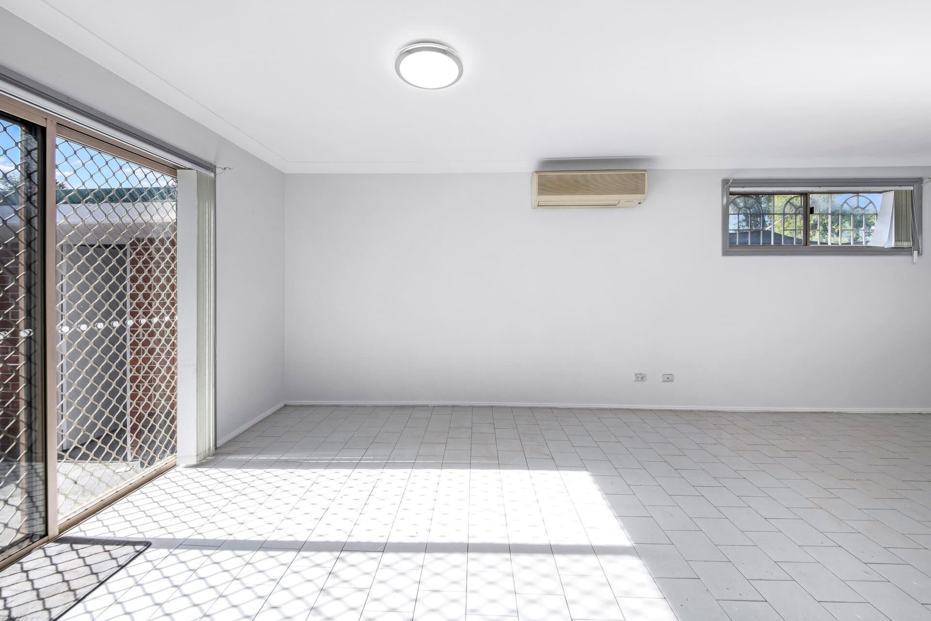 4/330 Roberts Road, Greenacre - Thumbnail 5