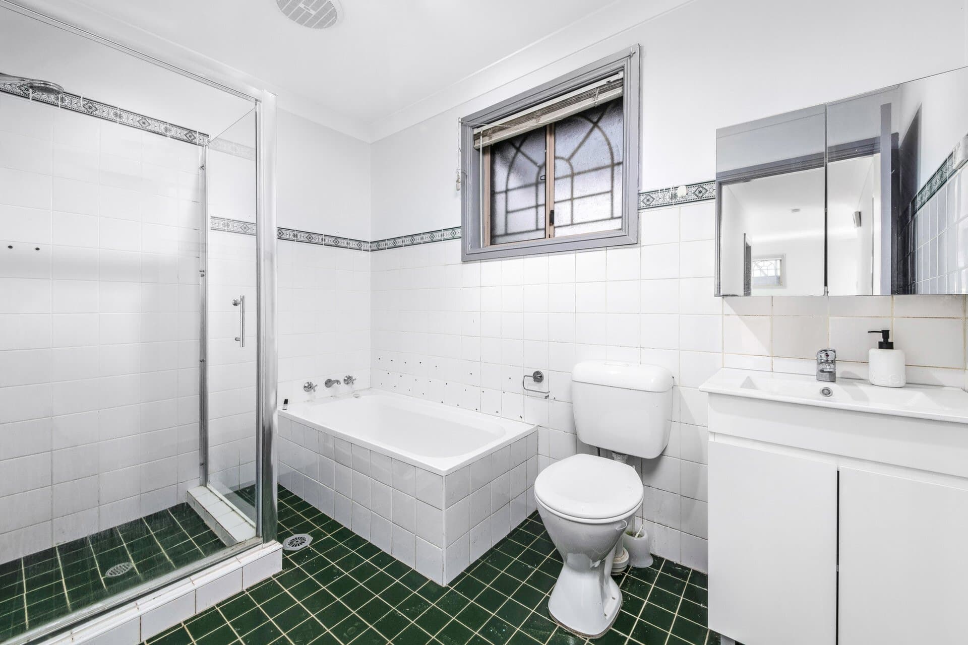 4/330 Roberts Road, Greenacre - Thumbnail 7