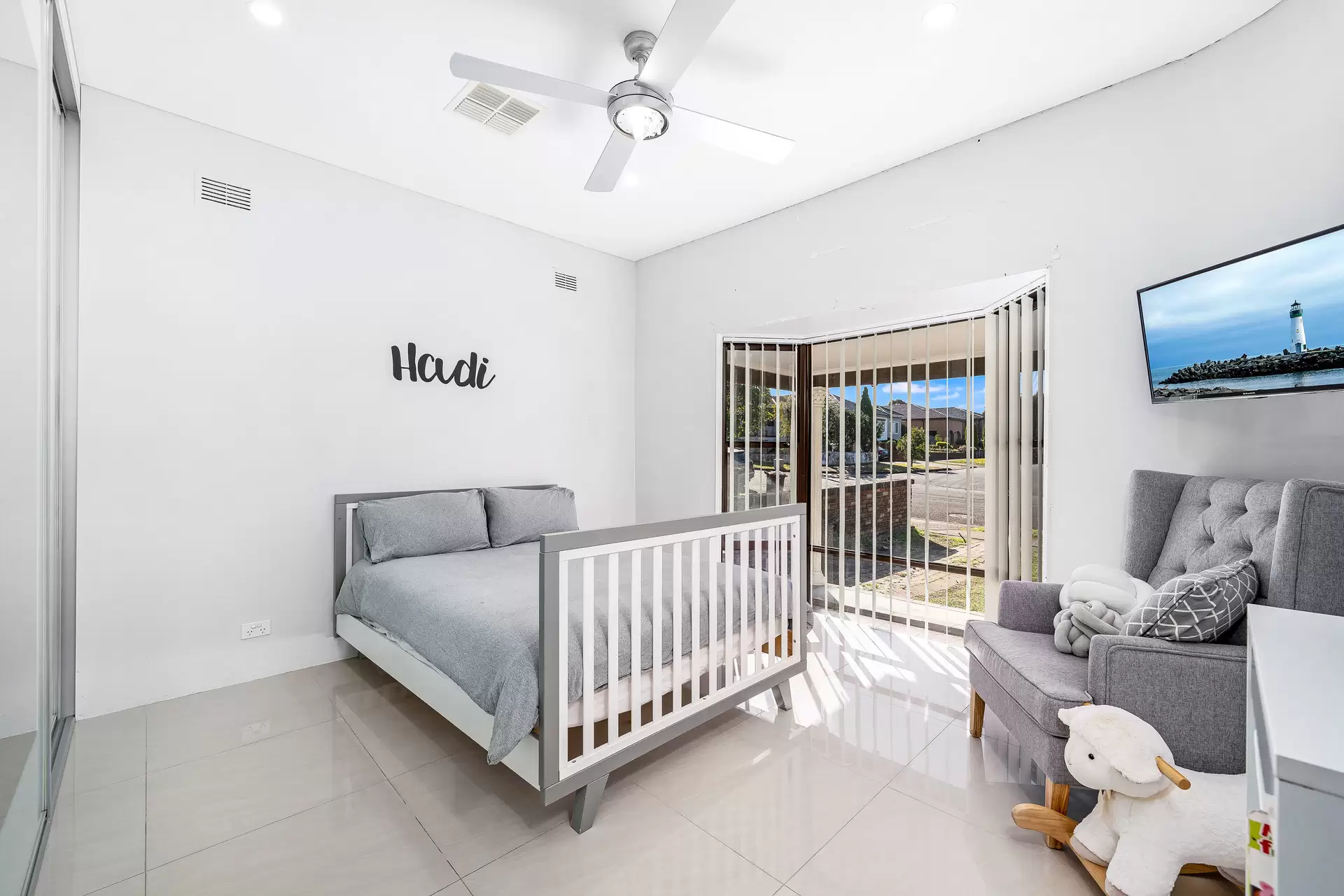 73 Stoddart Street, Roselands - Thumbnail 6