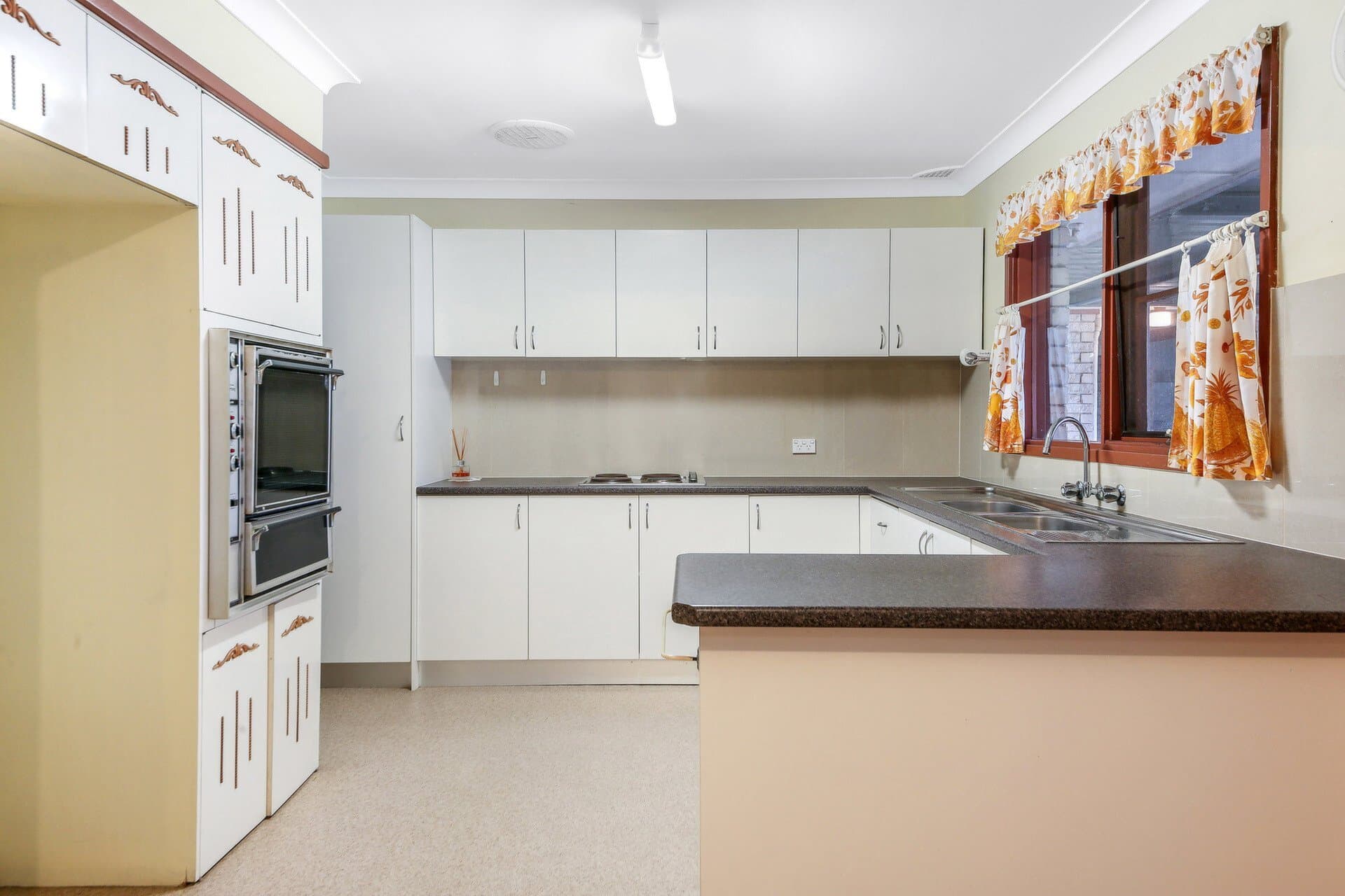 129 Banksia Road, Greenacre - Thumbnail 3