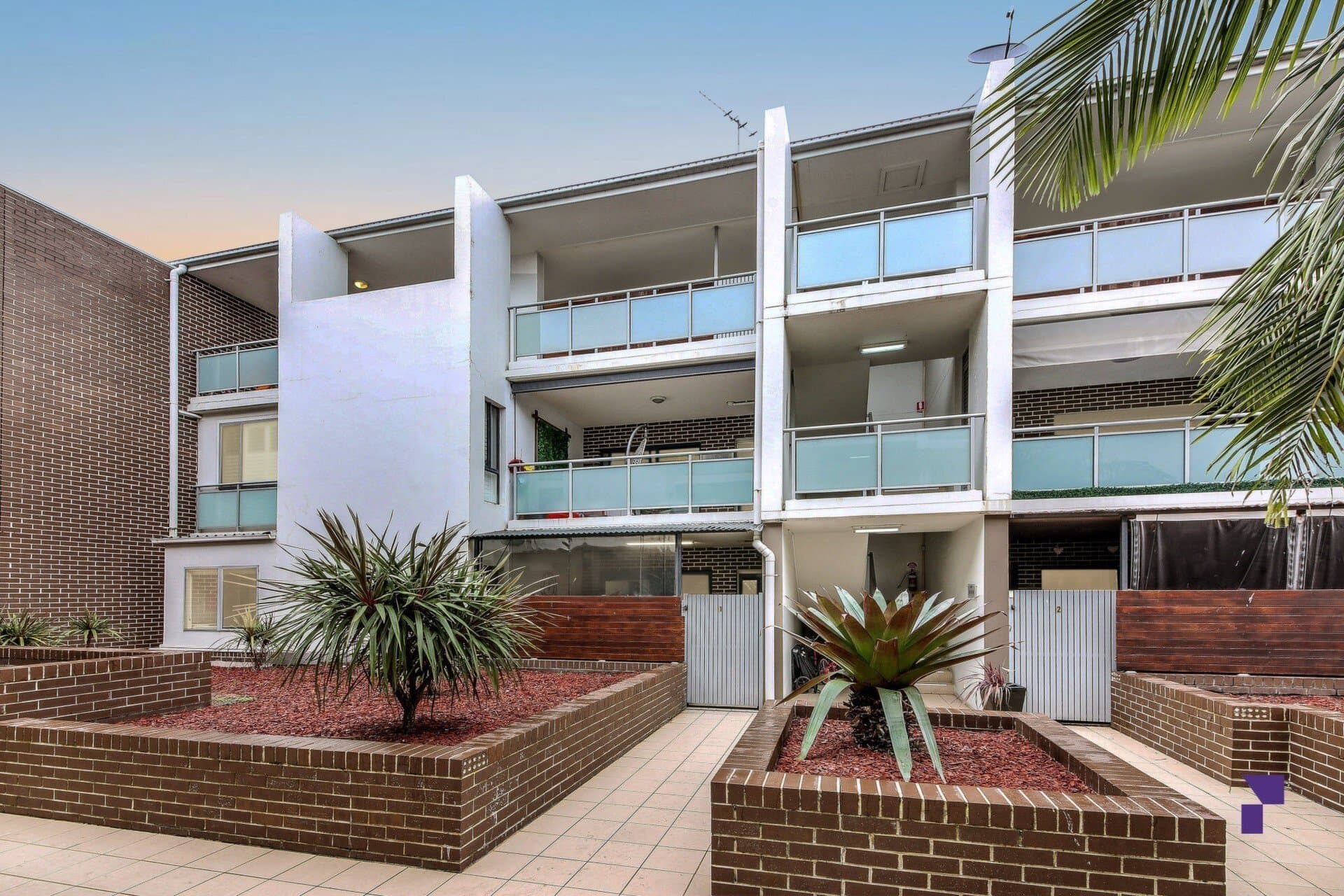 1/16 Boronia Road, Greenacre - Image 1
