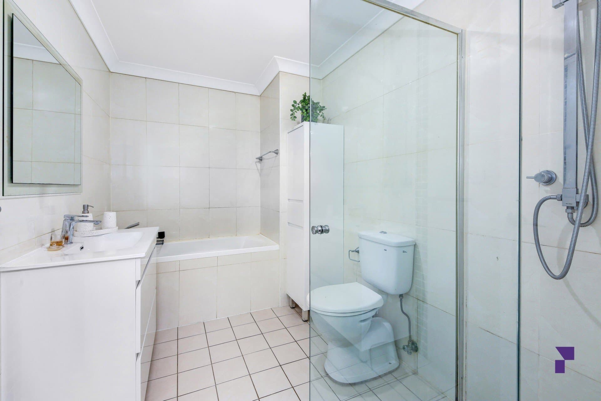 1/16 Boronia Road, Greenacre - Thumbnail 4