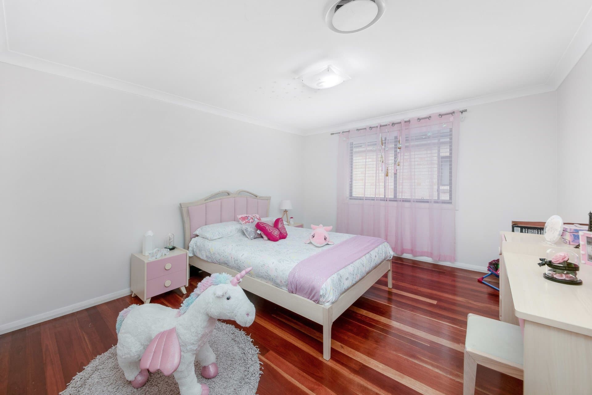 27 Buckland Street, Greenacre - Thumbnail 8