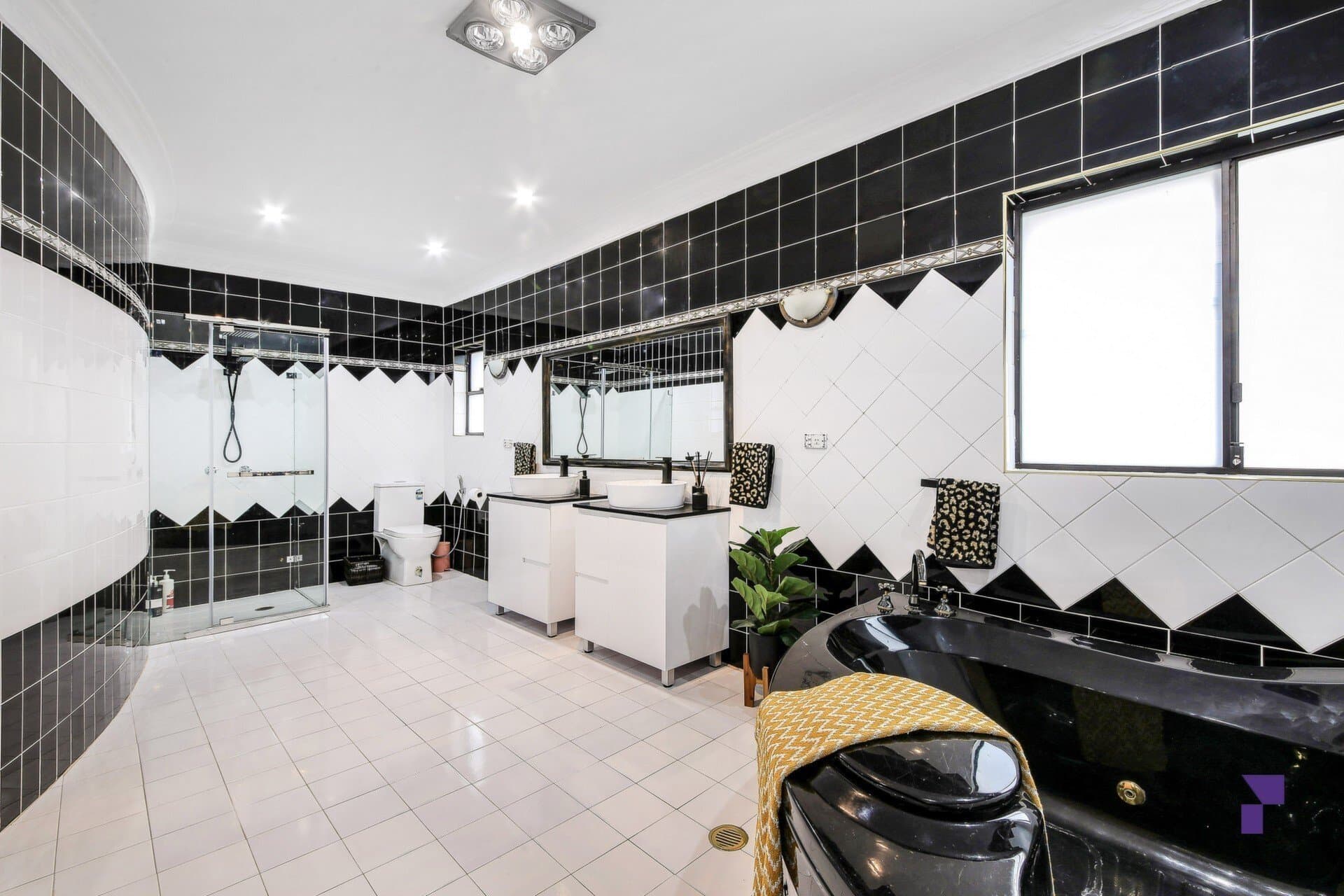 15 Banksia Road, Greenacre - Thumbnail 6