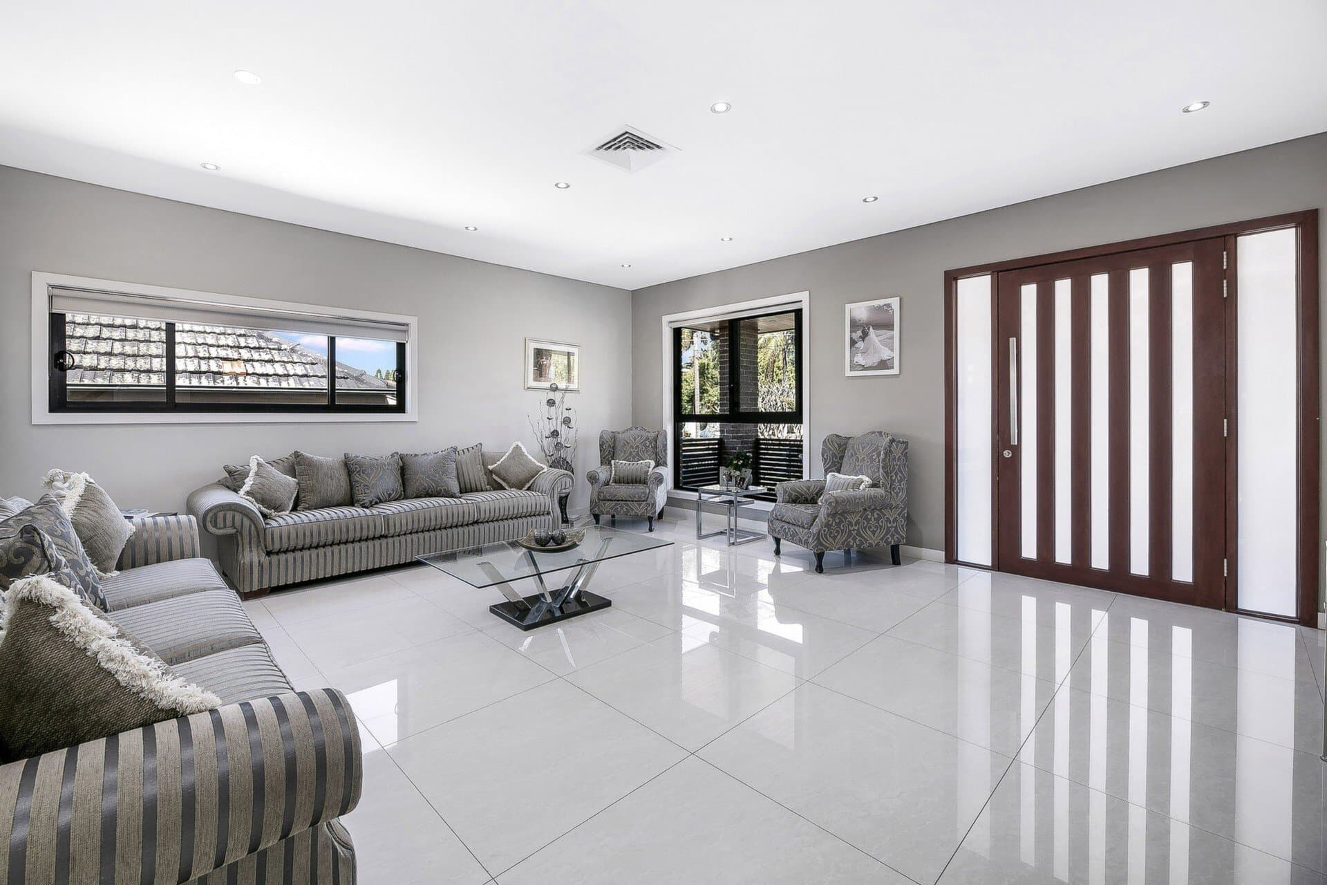 19 Tennyson Road, Greenacre - Thumbnail 2
