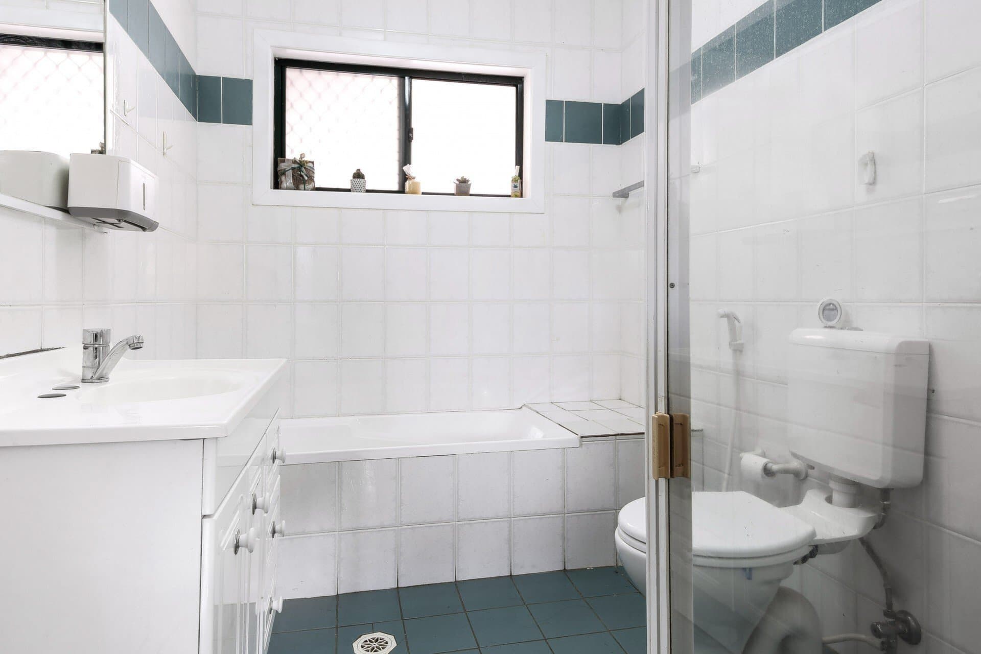 3/4 Old Kent Road, Greenacre - Thumbnail 7