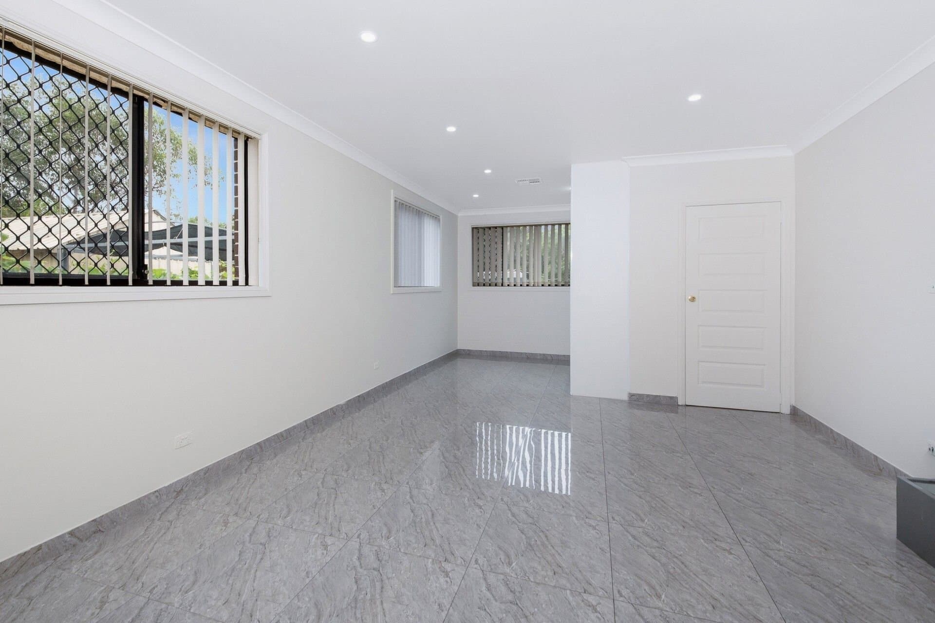 121 Juno Parade, Greenacre - Thumbnail 6