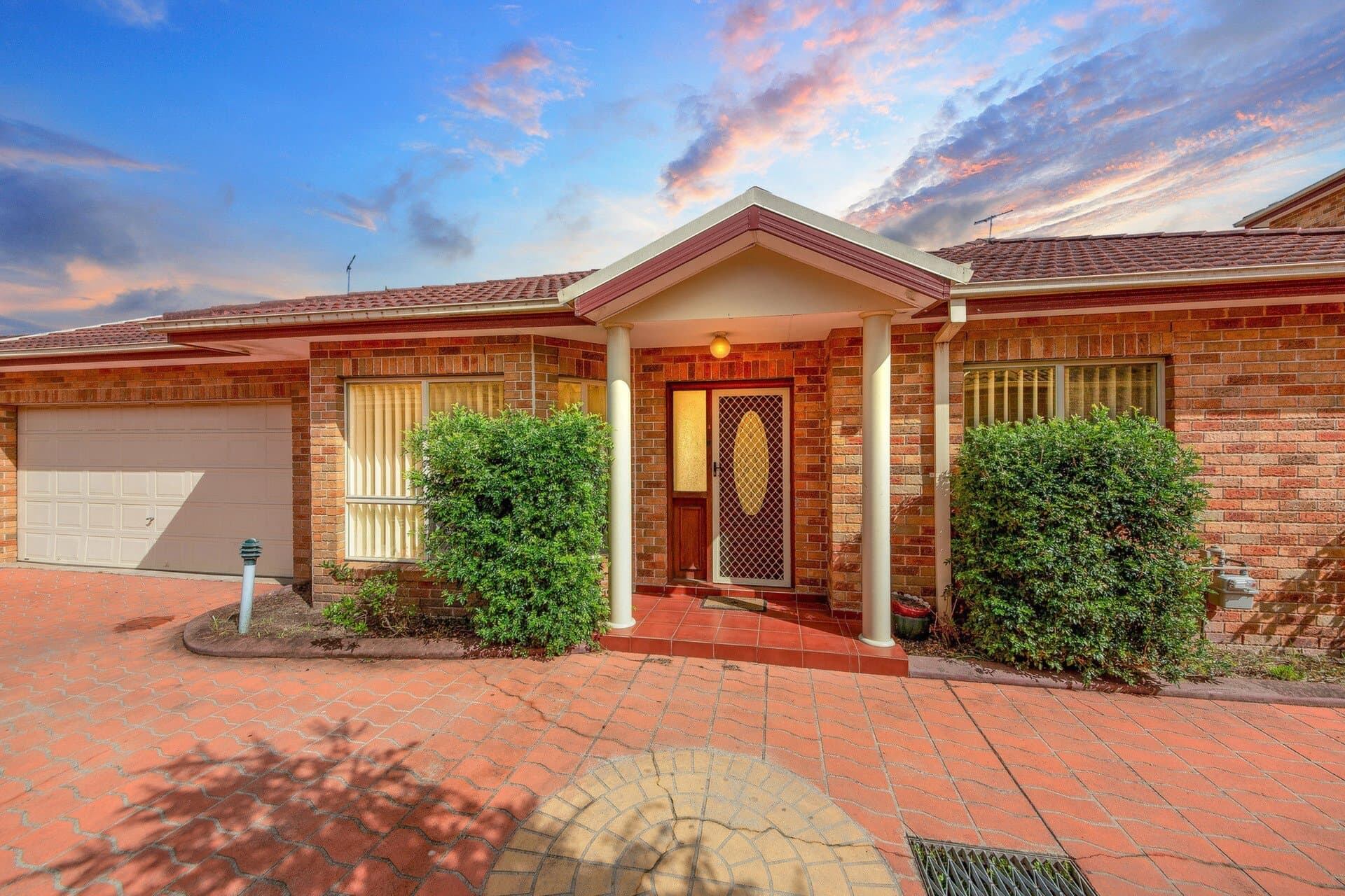 4/128 Wangee Road, Greenacre - Image 1