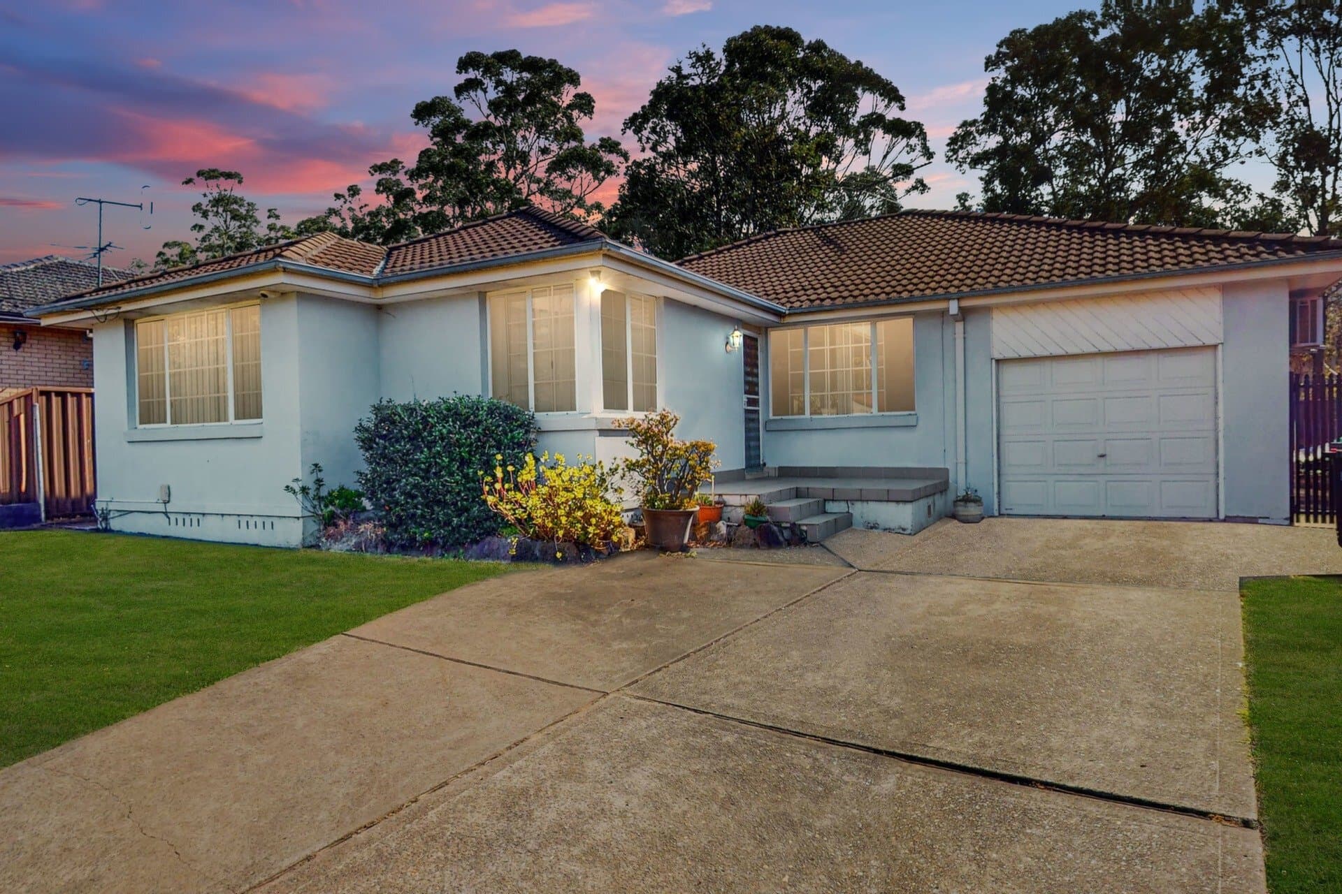 6  Brigalow Avenue, Casula - Image 1