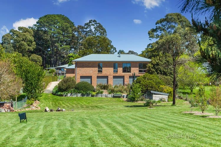 35 Tennyson Street, Woodend, Woodend - Image 1