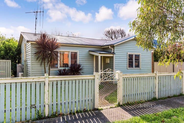 49 Anslow Street, Woodend, Woodend - Image 1