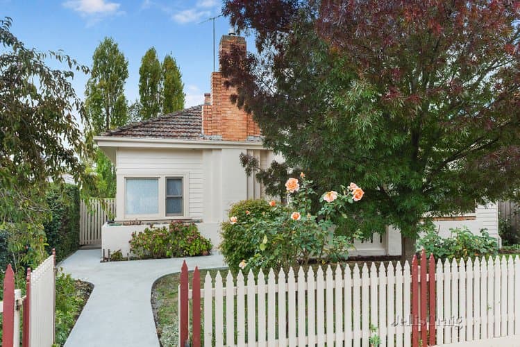 9 Lauriston Street, Kyneton, Kyneton - Image 1