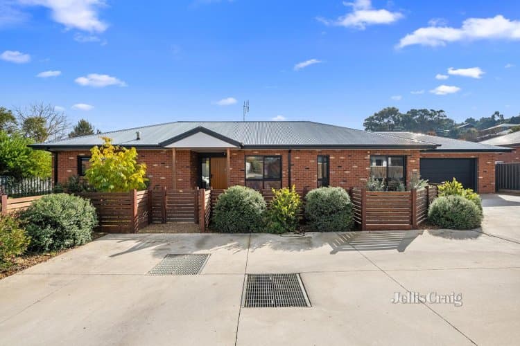 1D Roalies Place, Campbells Creek, Campbells Creek - Image 1