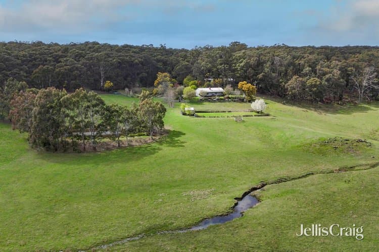 111 Muntzs Road, Woodend, Woodend - Image 1