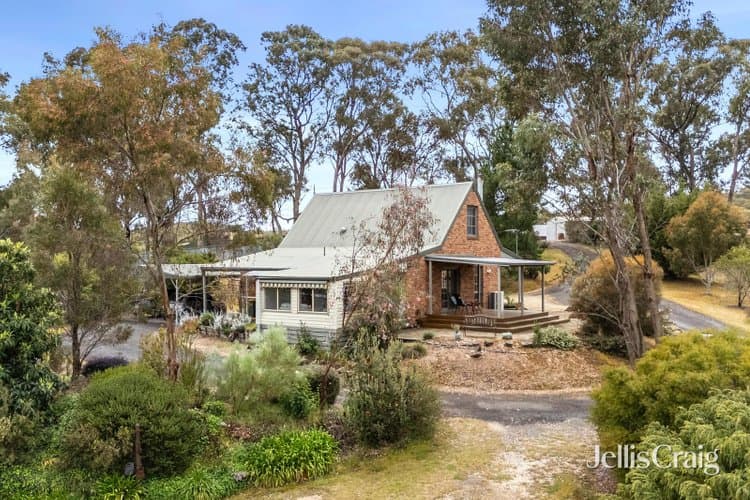 18 Broad Road, Campbells Creek, Campbells Creek - Image 1