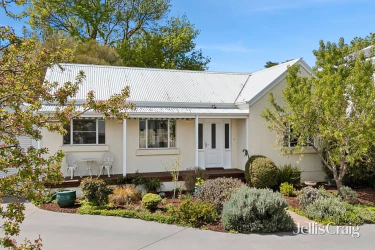 2/15 Berkeley Street, Castlemaine, Castlemaine - Image 1