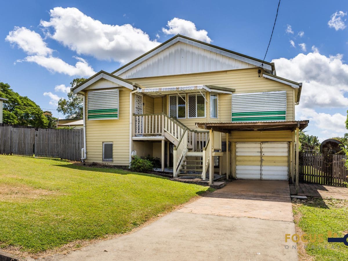 24 Leslie Street, Sarina, Sarina - Thumbnail 3