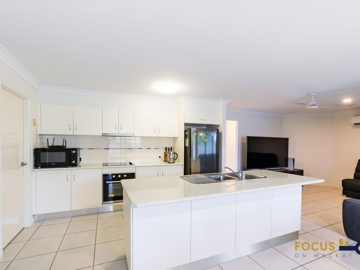 18 Amelia Drive, Mirani, Mirani - Thumbnail 2