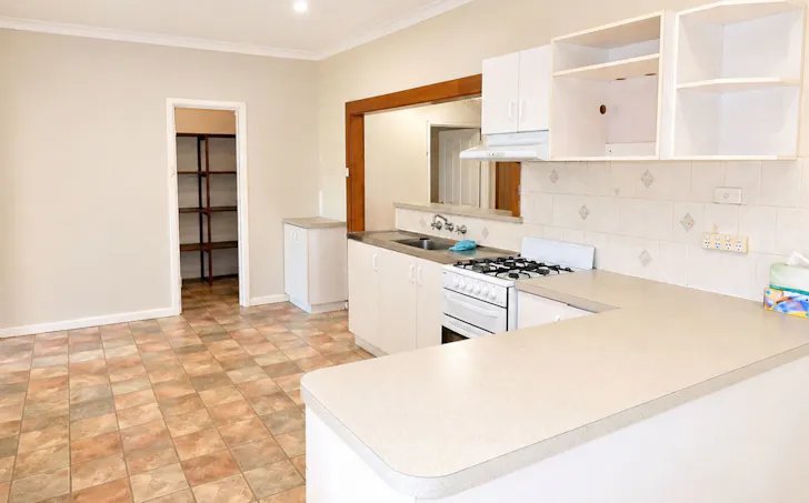 10 Moore Street, Wongan Hills, WA, 6603, Wongan Hills - Thumbnail 4