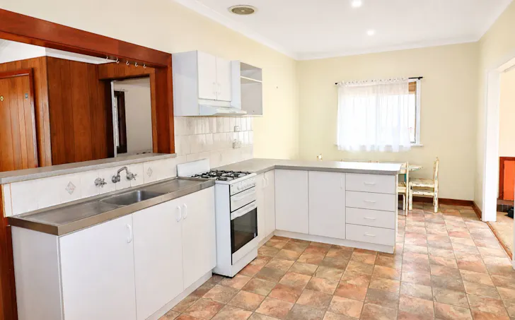 10 Moore Street, Wongan Hills, WA, 6603, Wongan Hills - Thumbnail 5