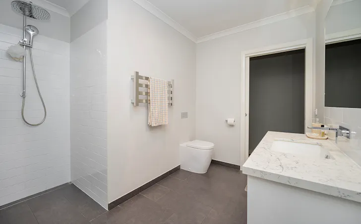 1/40 Pope Street, Hamilton, VIC, 3300, Hamilton - Thumbnail 8
