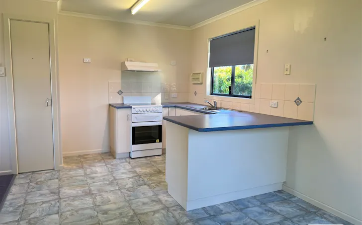 11 Scouller Street, Chinchilla, QLD, 4413, Chinchilla - Thumbnail 3