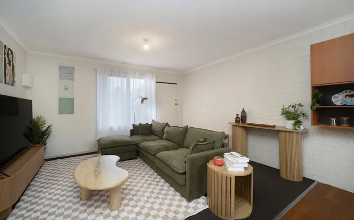 1-4/10 Tennyson Street, Hamilton, VIC, 3300, Hamilton - Thumbnail 2