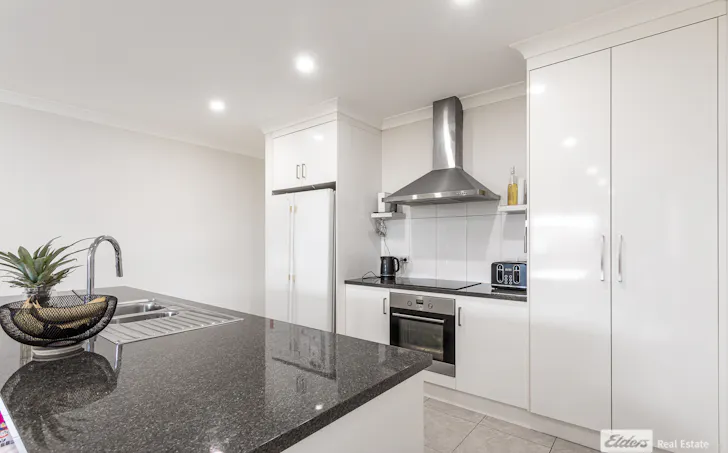 7 Brealey Place, Naracoorte, SA, 5271, Naracoorte - Thumbnail 2