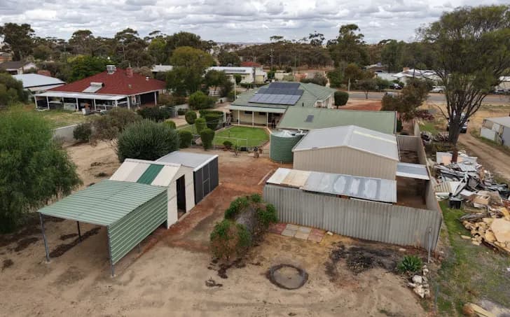 35 Jennaberring Road, Quairading, WA, 6383, Quairading - Thumbnail 4