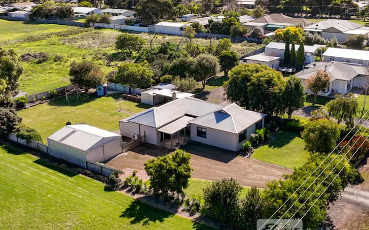 8 Battye Street, Millicent, SA, 5280, Millicent - Thumbnail 3