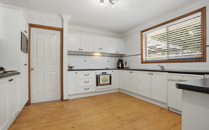 4 Parkes Street, Oberon, NSW, 2787, Oberon - Thumbnail 2