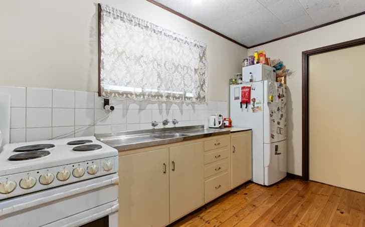 4 Lewis Street, Burra, SA, 5417, Burra - Thumbnail 4